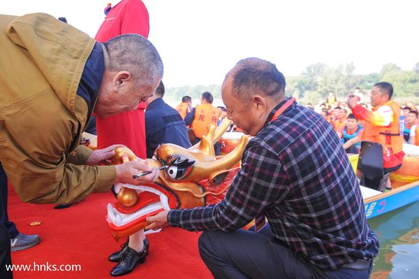長(zhǎng)垣市“河南礦山杯”龍舟大賽隆重舉行！