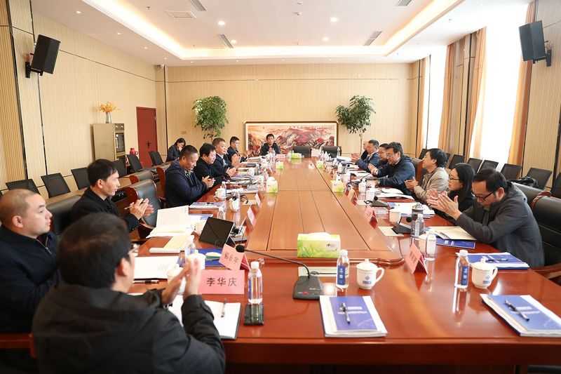 河南礦山｜2021年起重機(jī)標(biāo)準(zhǔn)化工作交流會(huì)在公司智能產(chǎn)業(yè)園隆重召開